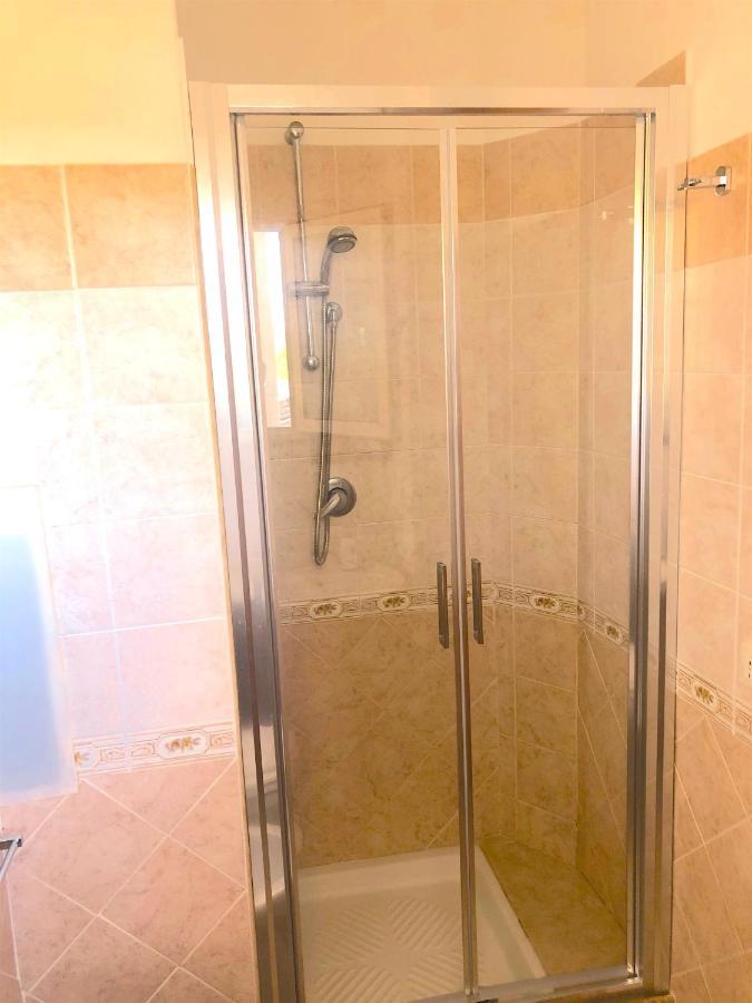 Monolocale Loredana Apartman Tergu Kültér fotó